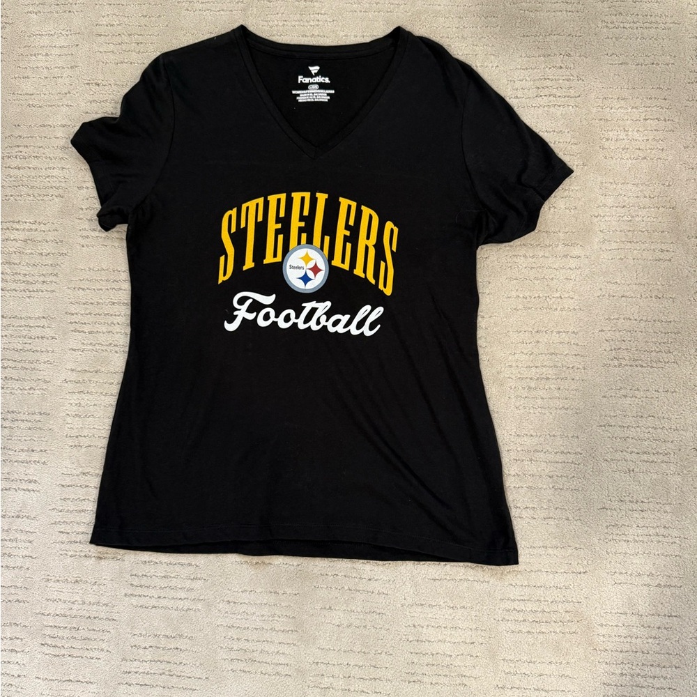 Fanatics Black V-Neck Women's Tee